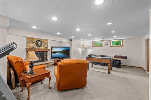 4102 Grimes Avenue S, Edina, MN 55416