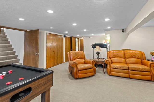 4102 Grimes Avenue S, Edina, MN 55416