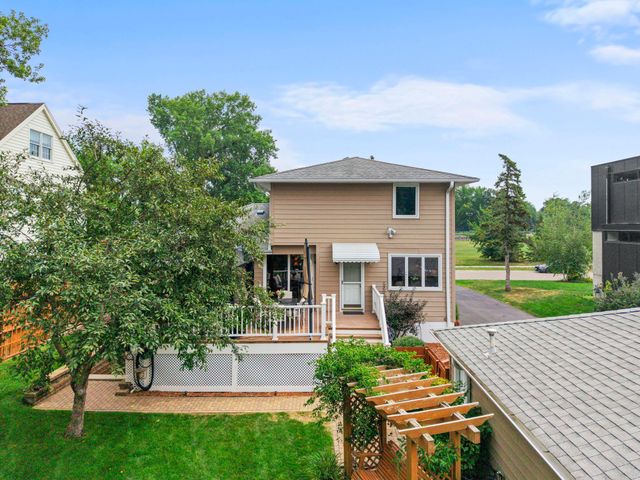 4102 Grimes Avenue S, Edina, MN 55416