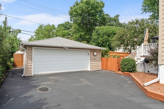 4102 Grimes Avenue S, Edina, MN 55416