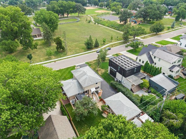 4102 Grimes Avenue S, Edina, MN 55416