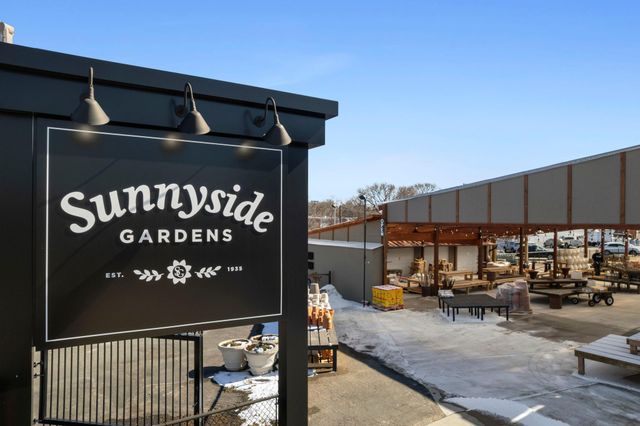 4102 Grimes Avenue S, Edina, MN 55416