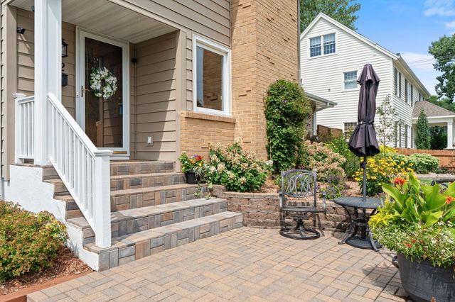 4102 Grimes Avenue S, Edina, MN 55416
