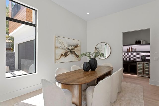 4305 W ZELAR STREET, Tampa, FL 33629