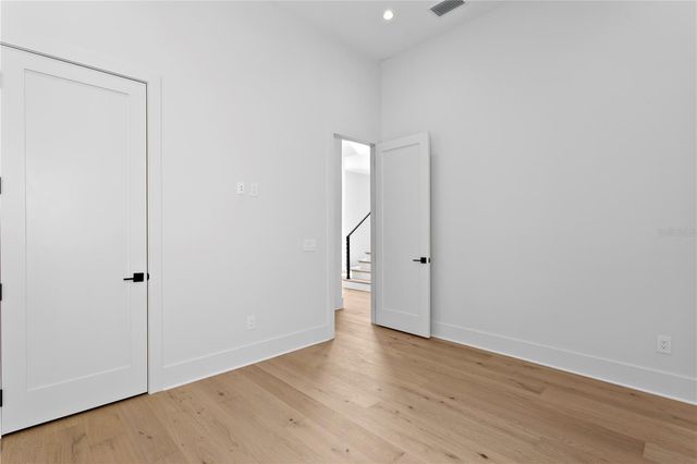 4305 W ZELAR STREET, Tampa, FL 33629