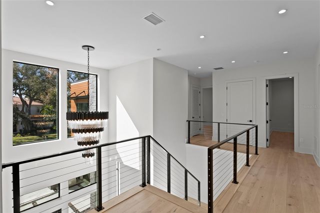 4305 W ZELAR STREET, Tampa, FL 33629