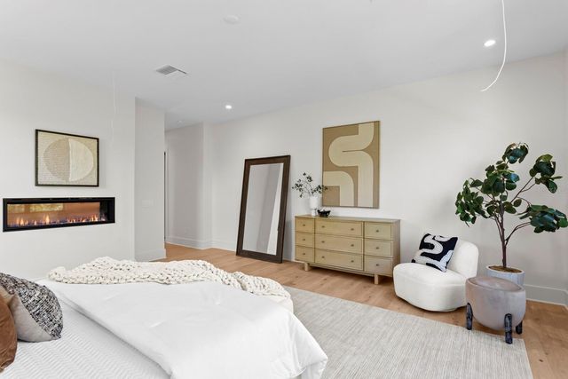 4305 W ZELAR STREET, Tampa, FL 33629