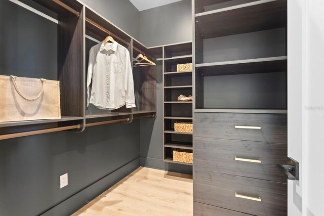 4305 W ZELAR STREET, Tampa, FL 33629