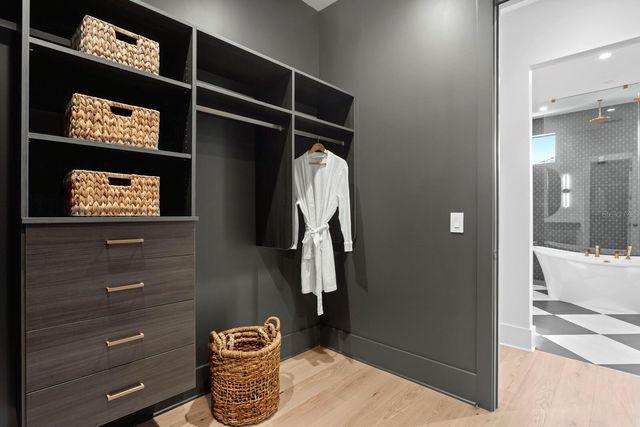 4305 W ZELAR STREET, Tampa, FL 33629