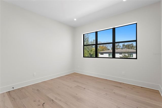 4305 W ZELAR STREET, Tampa, FL 33629