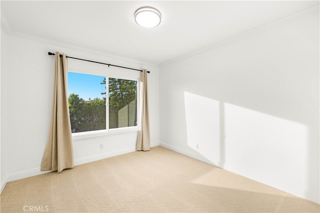 property-img