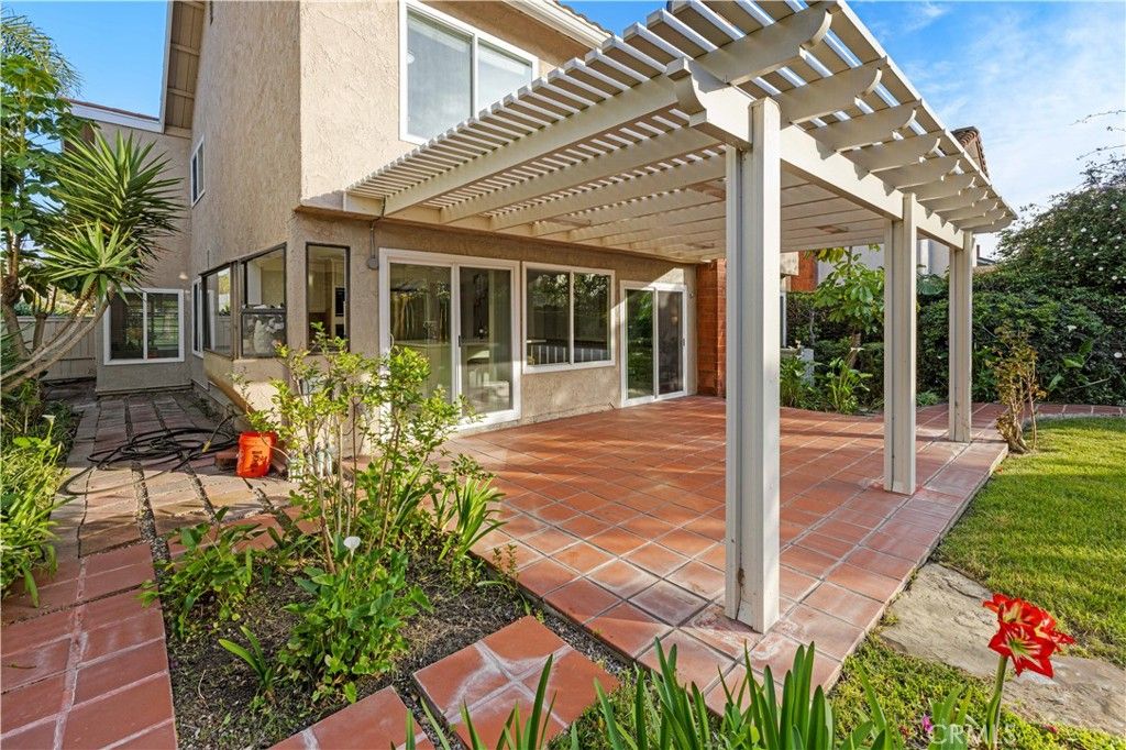 property-img