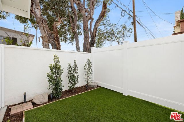1511 Selby Avenue 1513, Los Angeles, CA 90024
