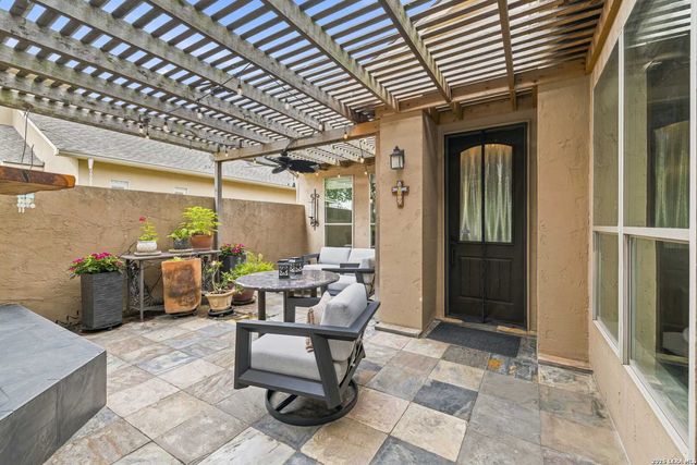 2796 Indian Wells, Kerrville, TX 78028