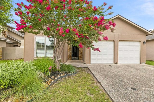 2796 Indian Wells, Kerrville, TX 78028