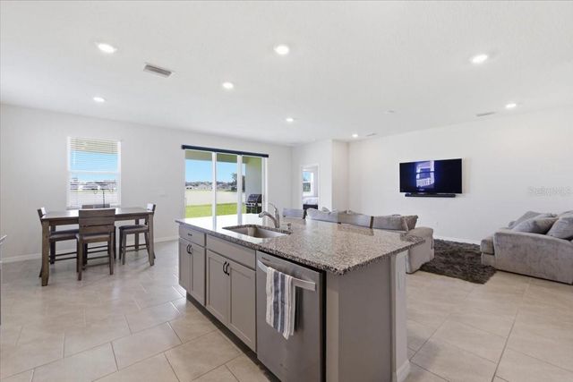 1413 TROPICAL OASIS AVENUE, Plant City, FL 33565