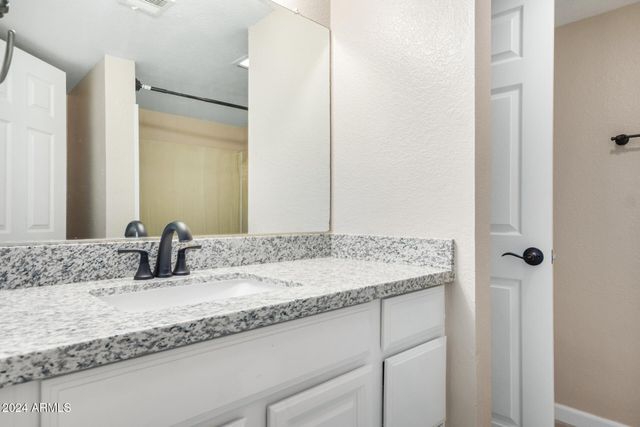 1340 N RECKER Road 256, Mesa, AZ 85205