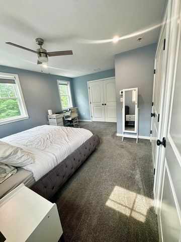 11 Millies Way 11, Sterling, MA 01564