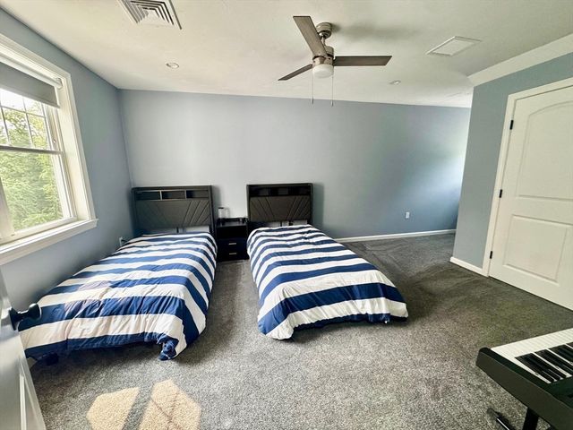 11 Millies Way 11, Sterling, MA 01564