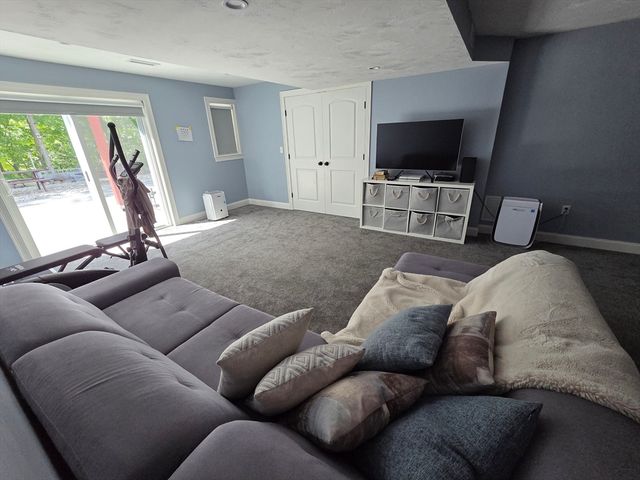 11 Millies Way 11, Sterling, MA 01564