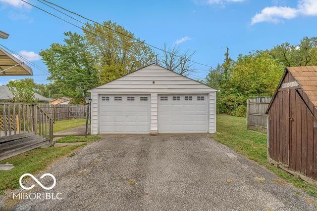 611 S Worth Avenue, Indianapolis, IN 46241
