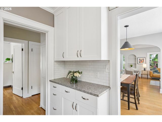 7703 Se 32nd Ave, Portland, OR 97202