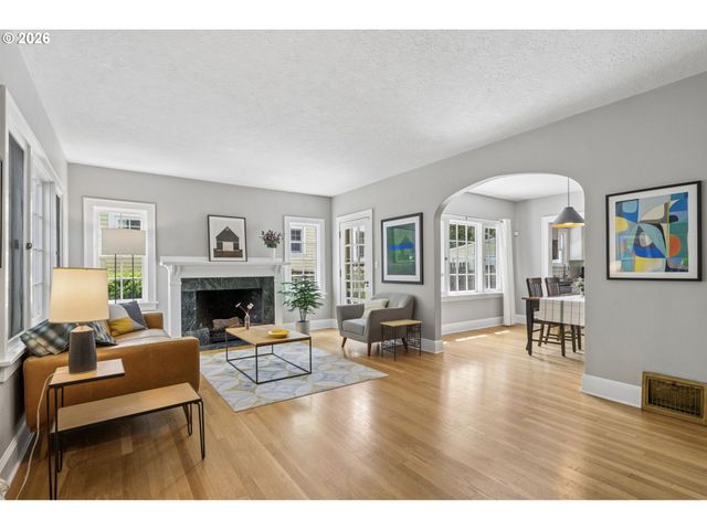 7703 Se 32nd Ave, Portland, OR 97202