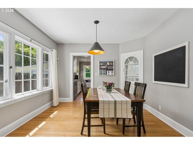 7703 Se 32nd Ave, Portland, OR 97202