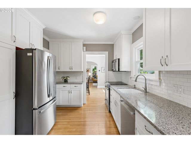 7703 Se 32nd Ave, Portland, OR 97202