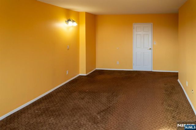 555 North Avenue 20F, Fort Lee, NJ 07024