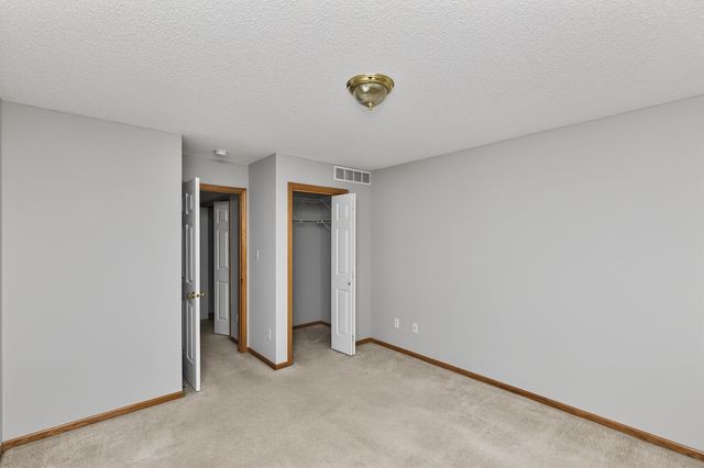 6855 Woodland Avenue 912, West Des Moines, IA 50266