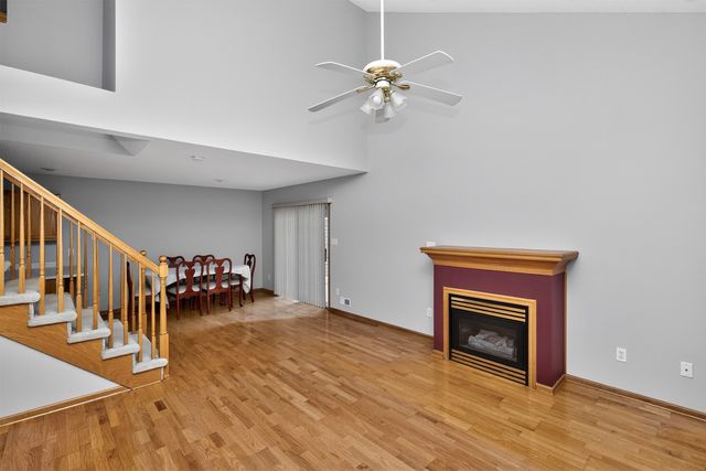 6855 Woodland Avenue 912, West Des Moines, IA 50266