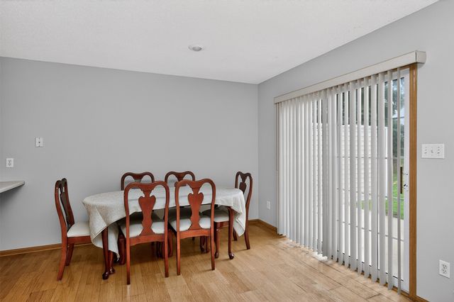 6855 Woodland Avenue 912, West Des Moines, IA 50266