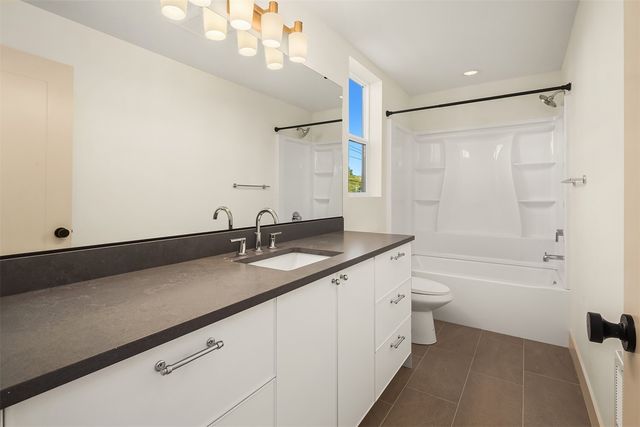 3003 S Dakota Street, Seattle, WA 98108