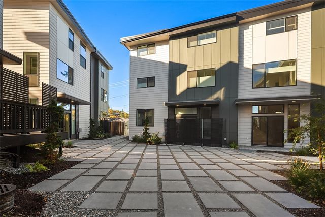 3003 S Dakota Street, Seattle, WA 98108