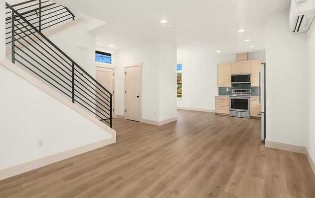 3003 S Dakota Street, Seattle, WA 98108