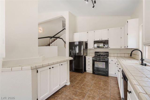 9404 Shipboard Court, Las Vegas, NV 89117