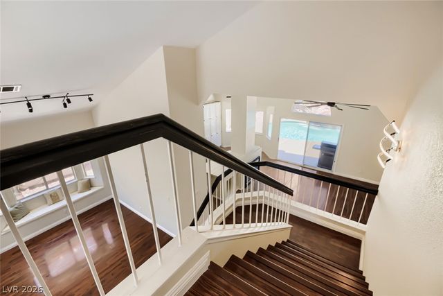 9404 Shipboard Court, Las Vegas, NV 89117