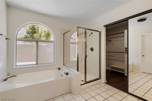 9404 Shipboard Court, Las Vegas, NV 89117