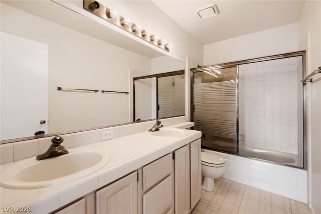 9404 Shipboard Court, Las Vegas, NV 89117