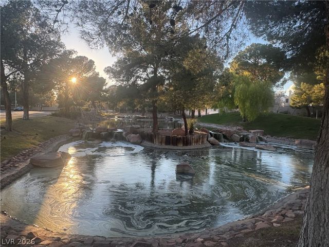 9404 Shipboard Court, Las Vegas, NV 89117