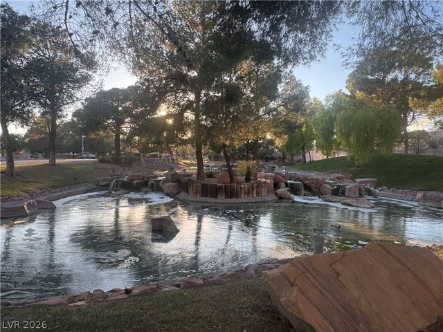 9404 Shipboard Court, Las Vegas, NV 89117