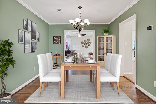 9021 WEIR ST, Manassas, VA 20110