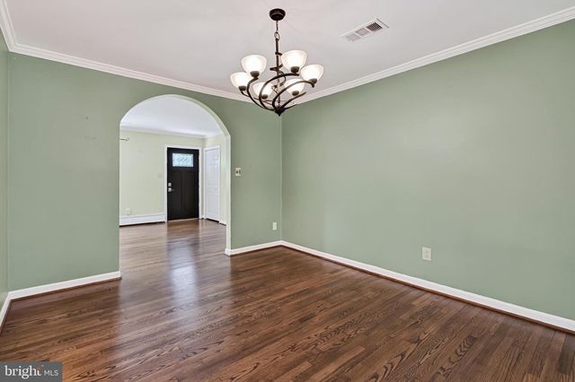 9021 WEIR ST, Manassas, VA 20110