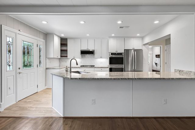 9021 WEIR ST, Manassas, VA 20110