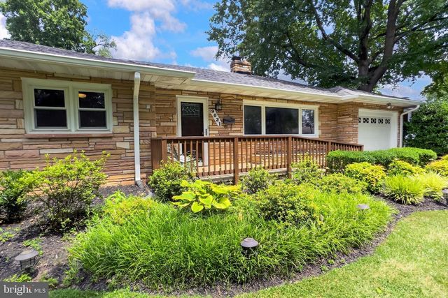 9021 WEIR ST, Manassas, VA 20110