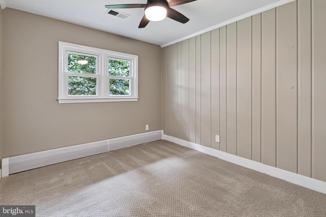 9021 WEIR ST, Manassas, VA 20110