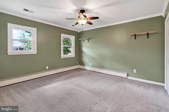 9021 WEIR ST, Manassas, VA 20110