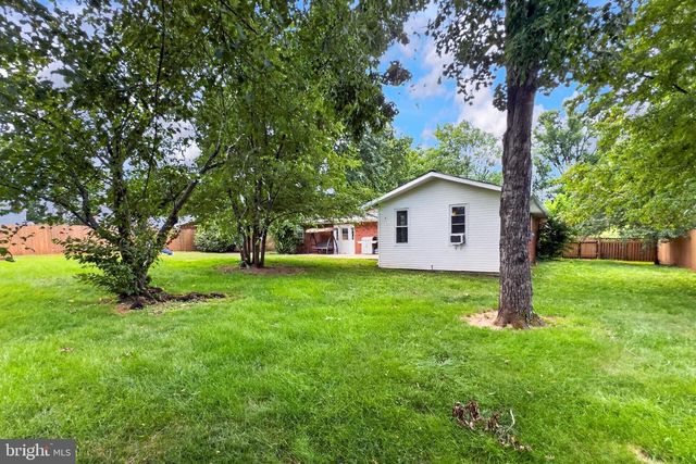 9021 WEIR ST, Manassas, VA 20110