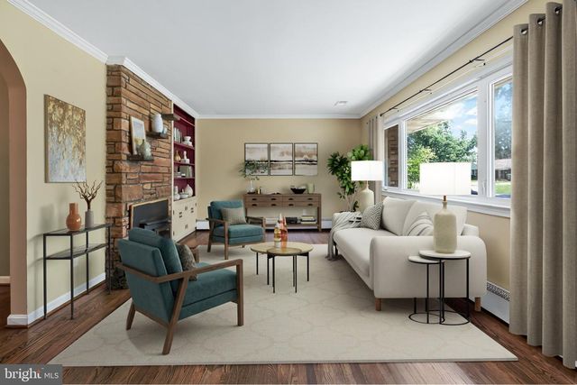 9021 WEIR ST, Manassas, VA 20110
